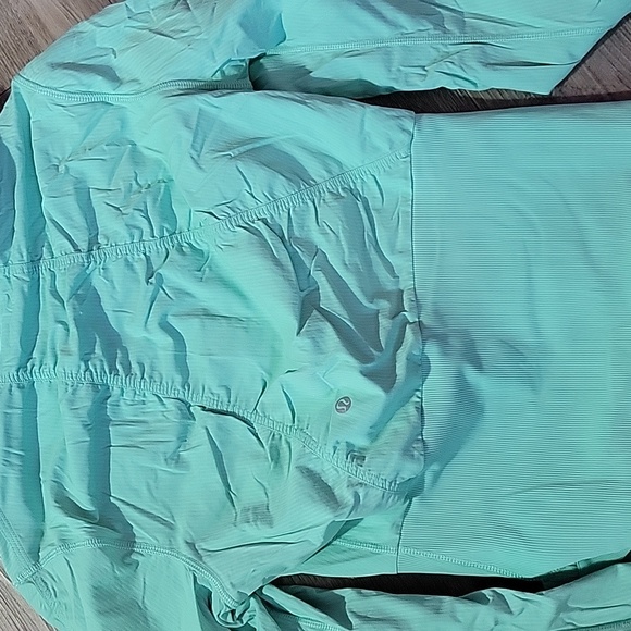 Coat - Picture 6 of 6